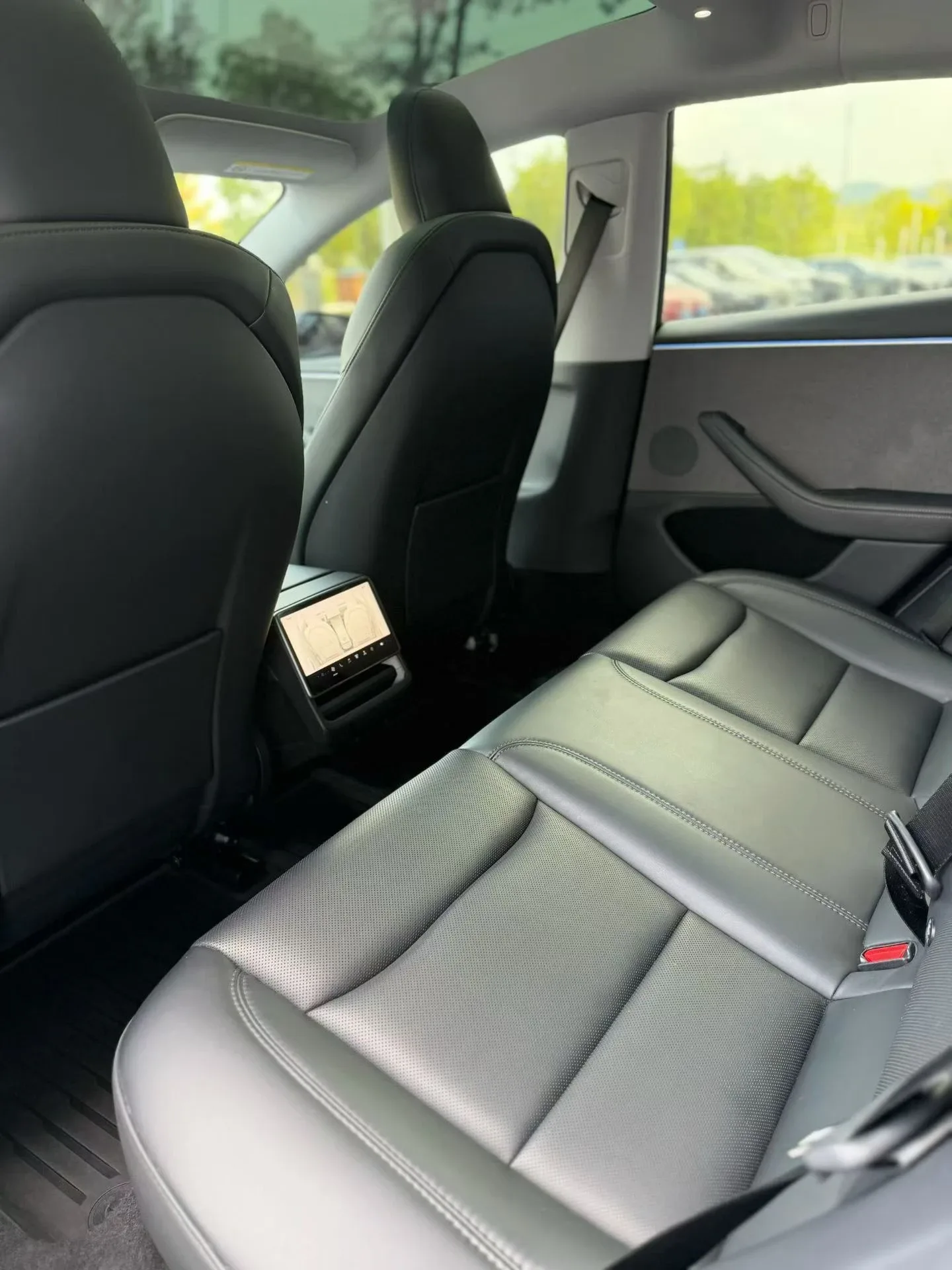 Tesla Model 3 2024