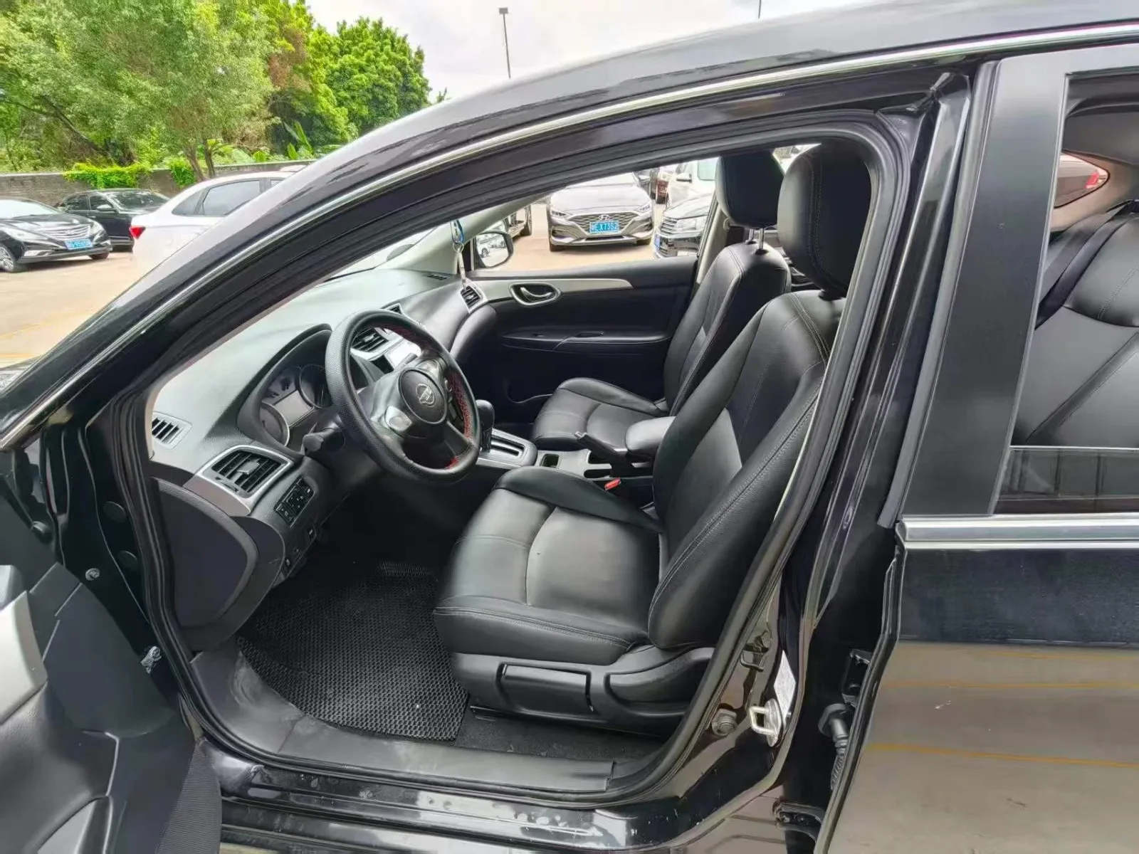 Nissan Sylphy 1.6 автомат