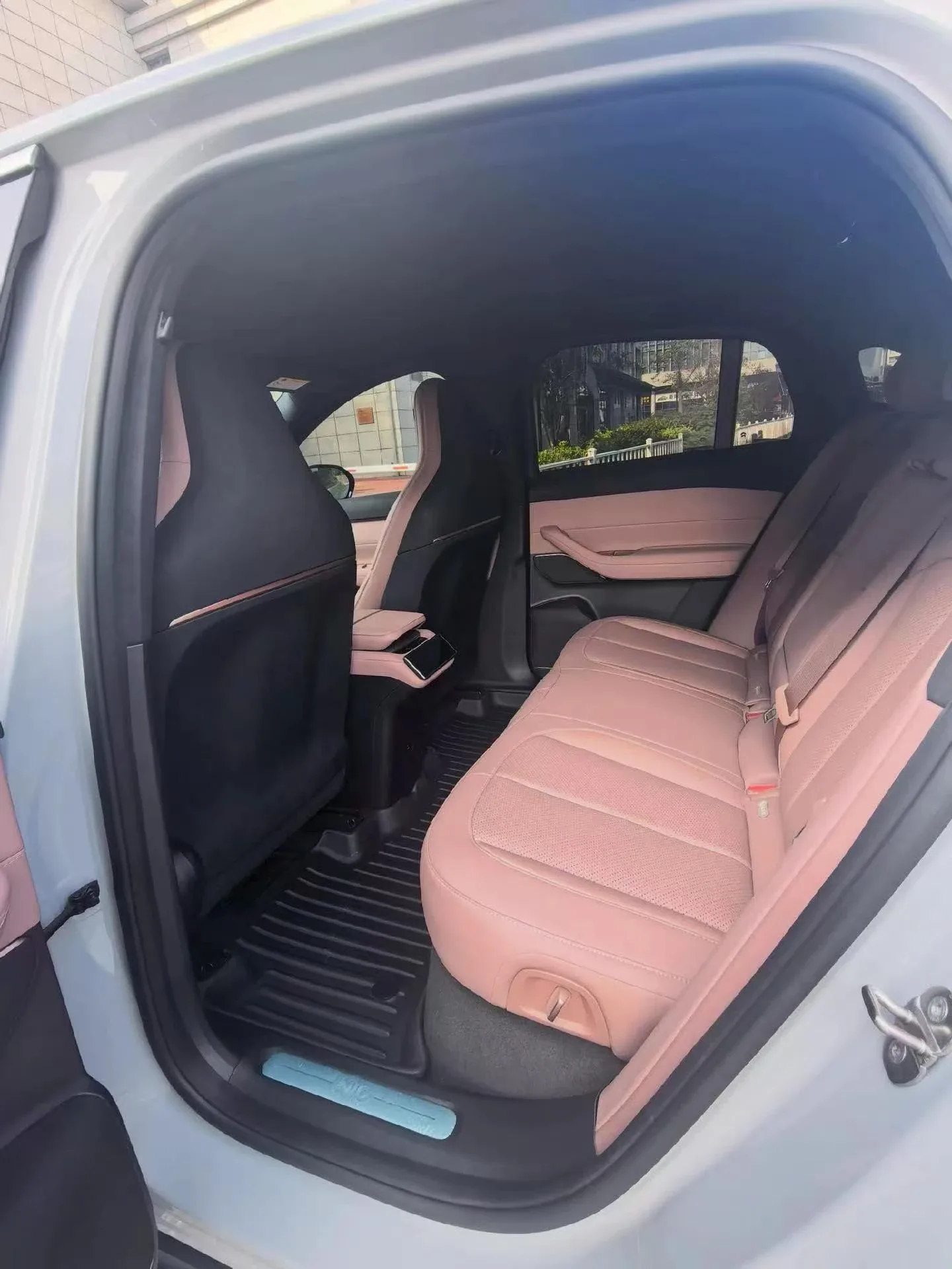NIO EC6