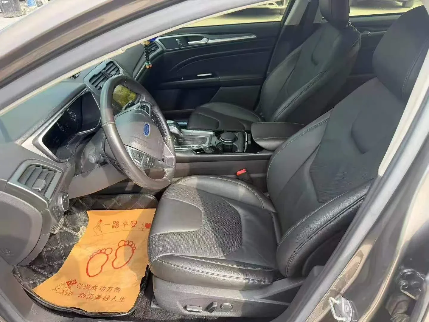 Ford Mondeo sedan