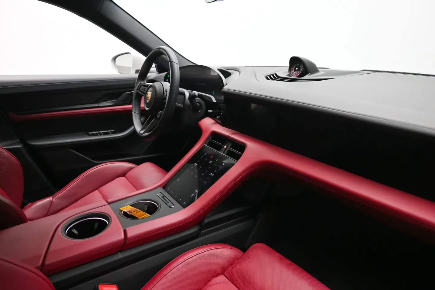 Porsche Taycan 4 Cross Turismo, 2023