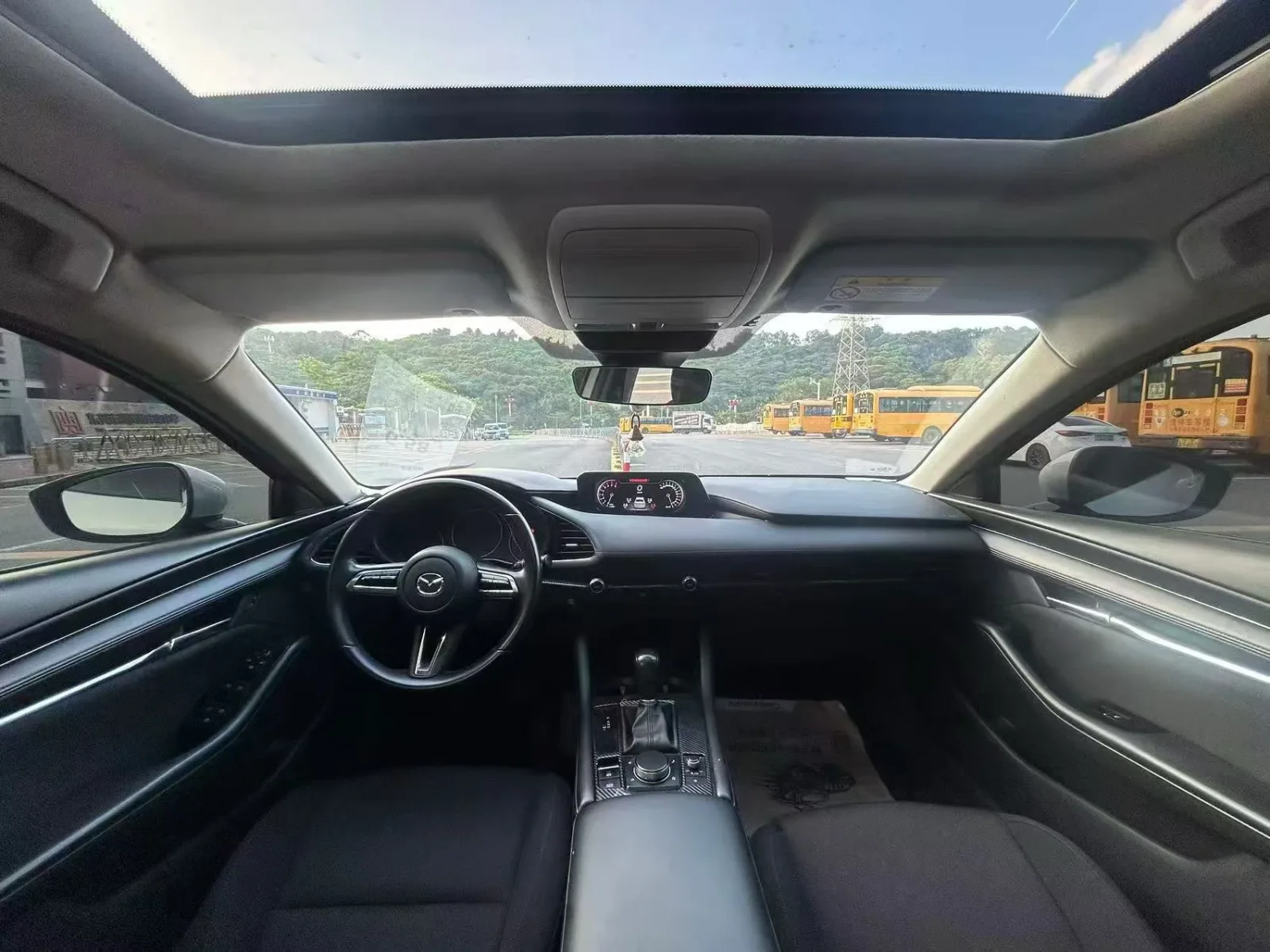 Mazda3 Axela 2020 2.0