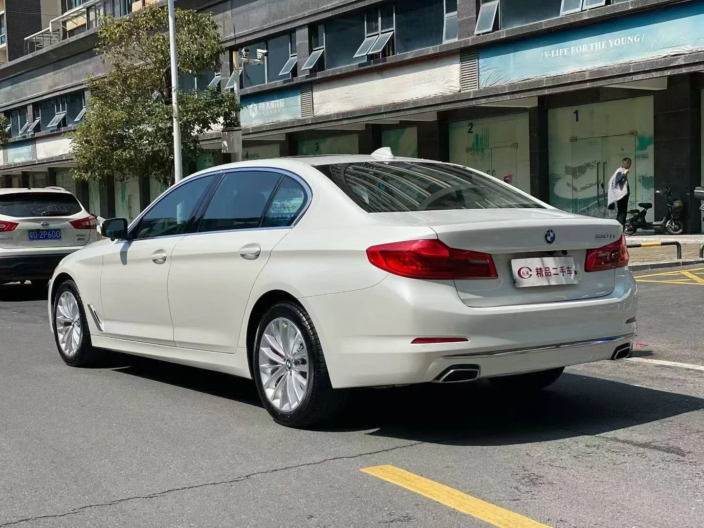 BMW 530Li Sedan