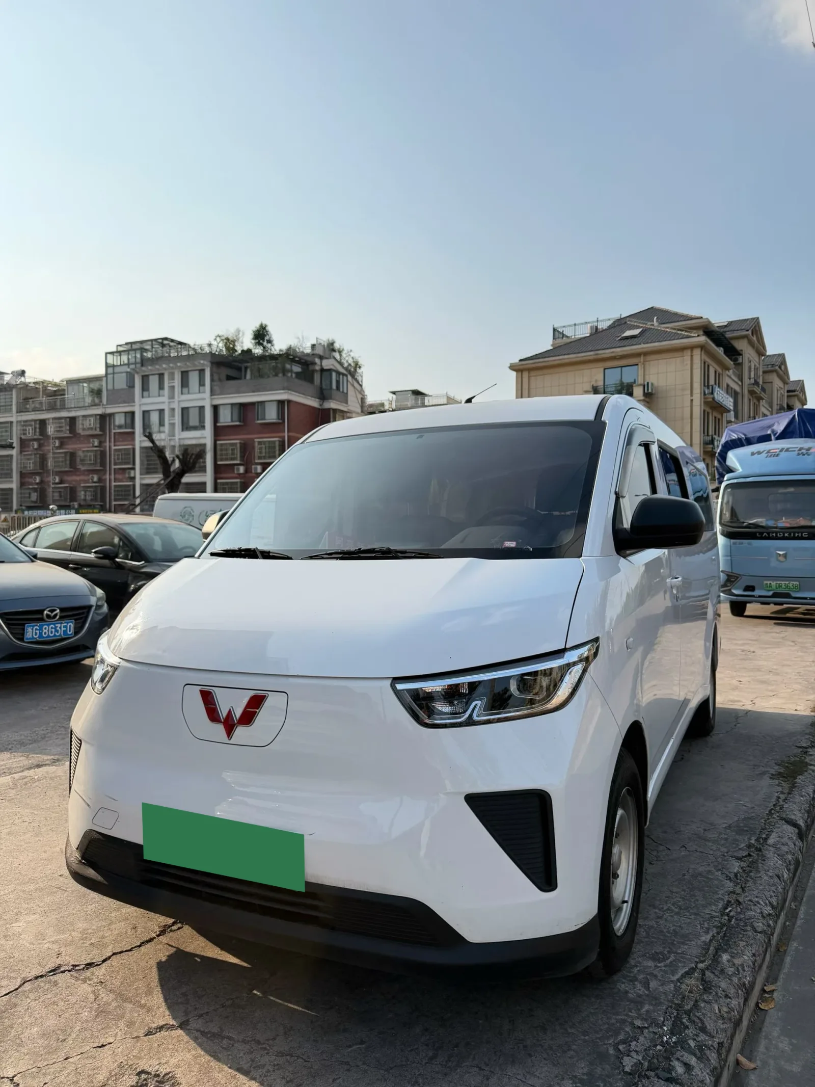 Wuling Yangguang электрофургон