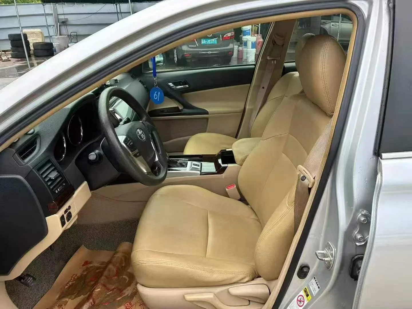 Toyota Reiz