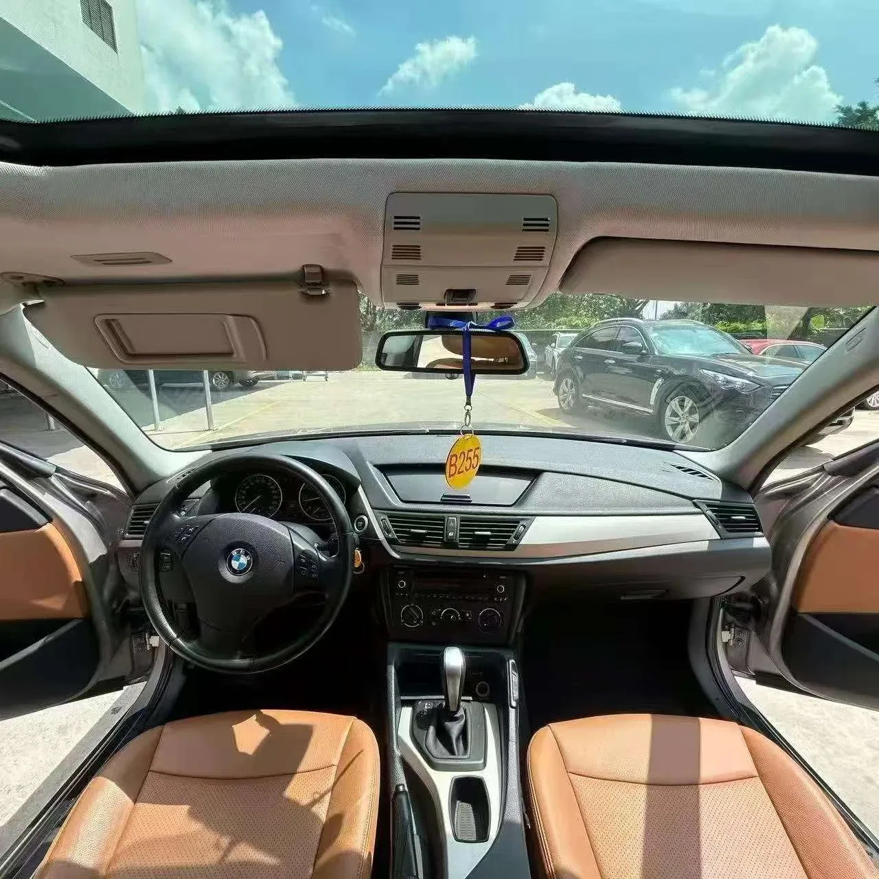 BMW X1 2.0L автомат