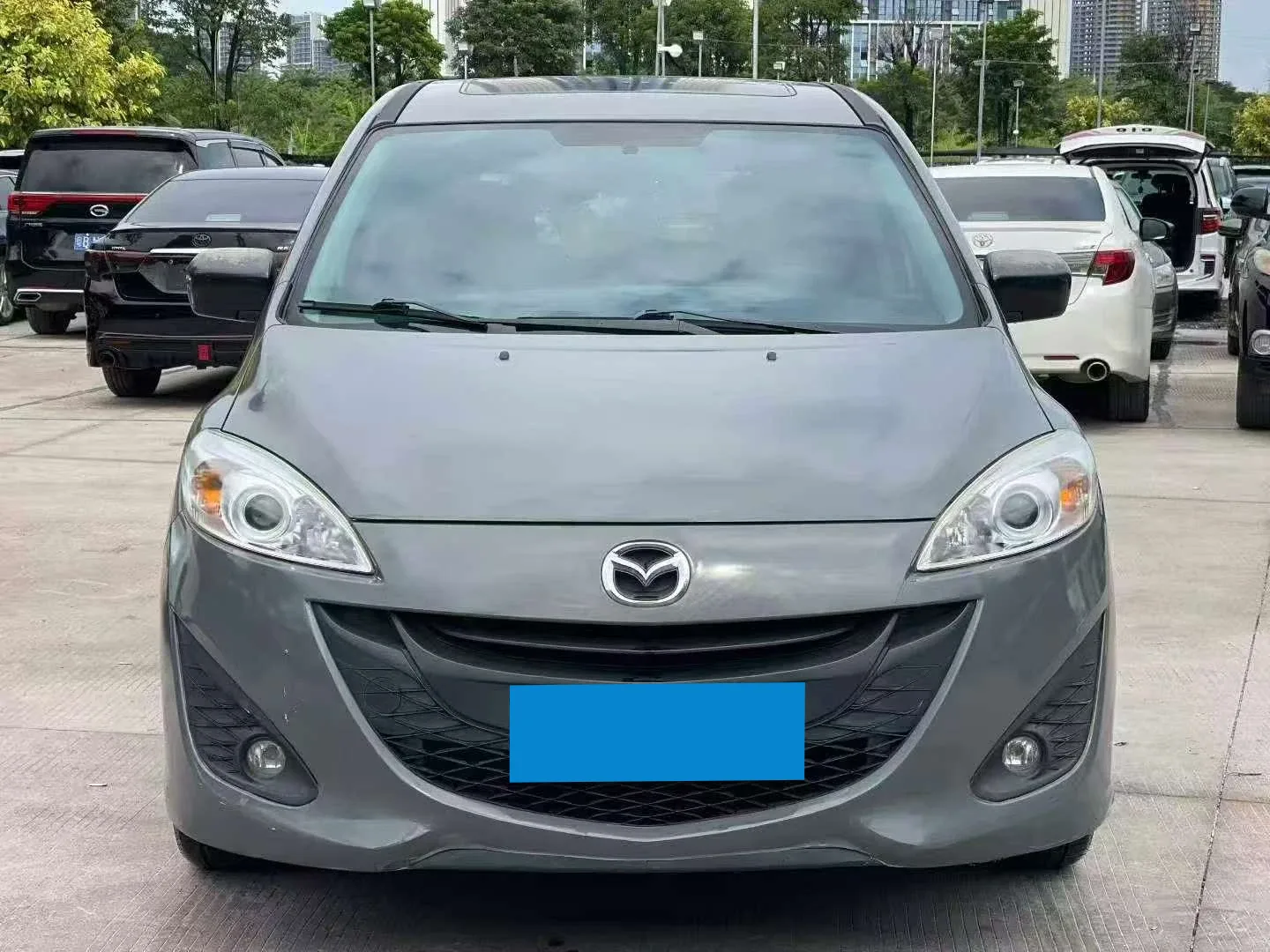 Mazda 5