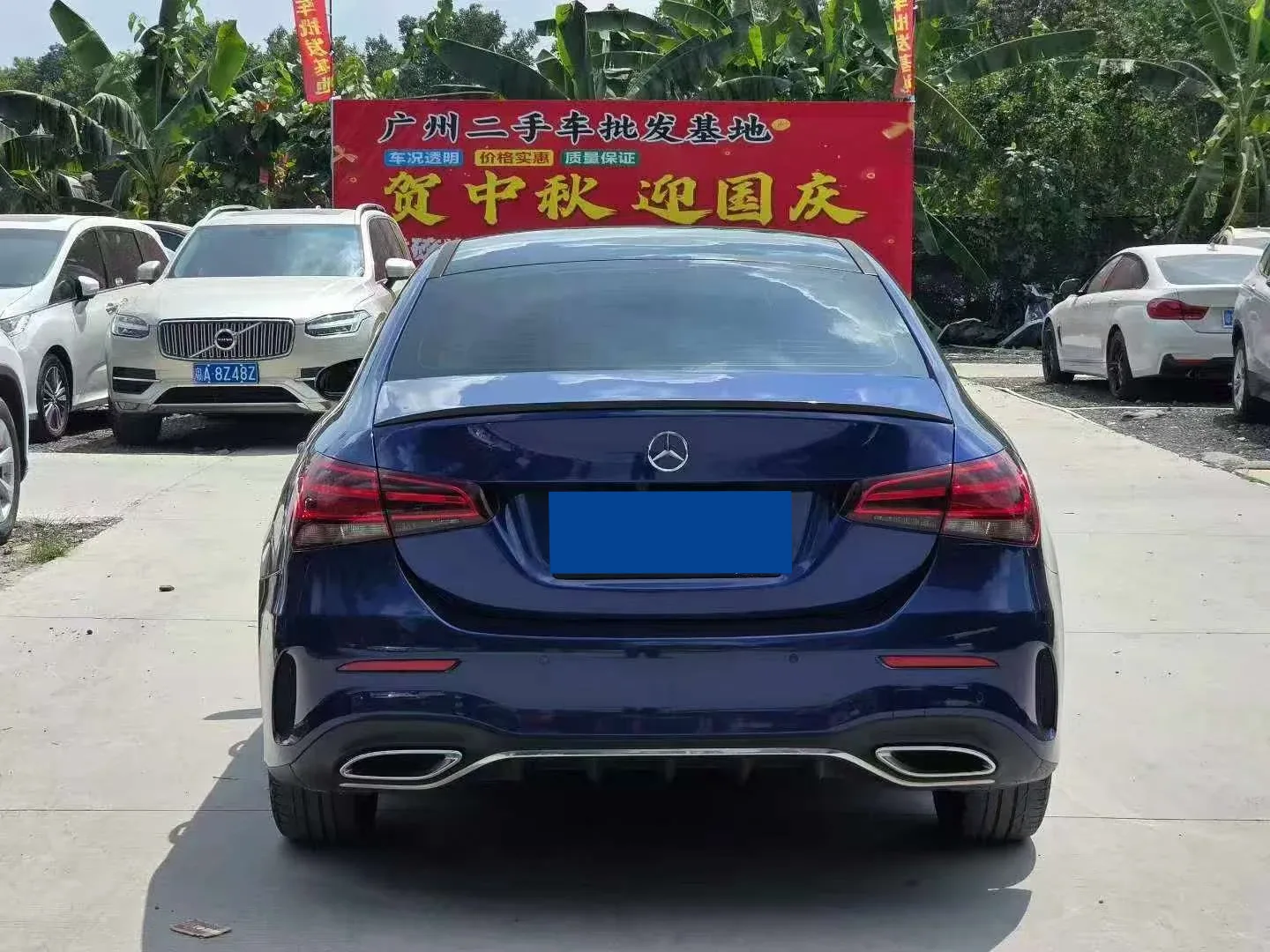 Mercedes-Benz A180L