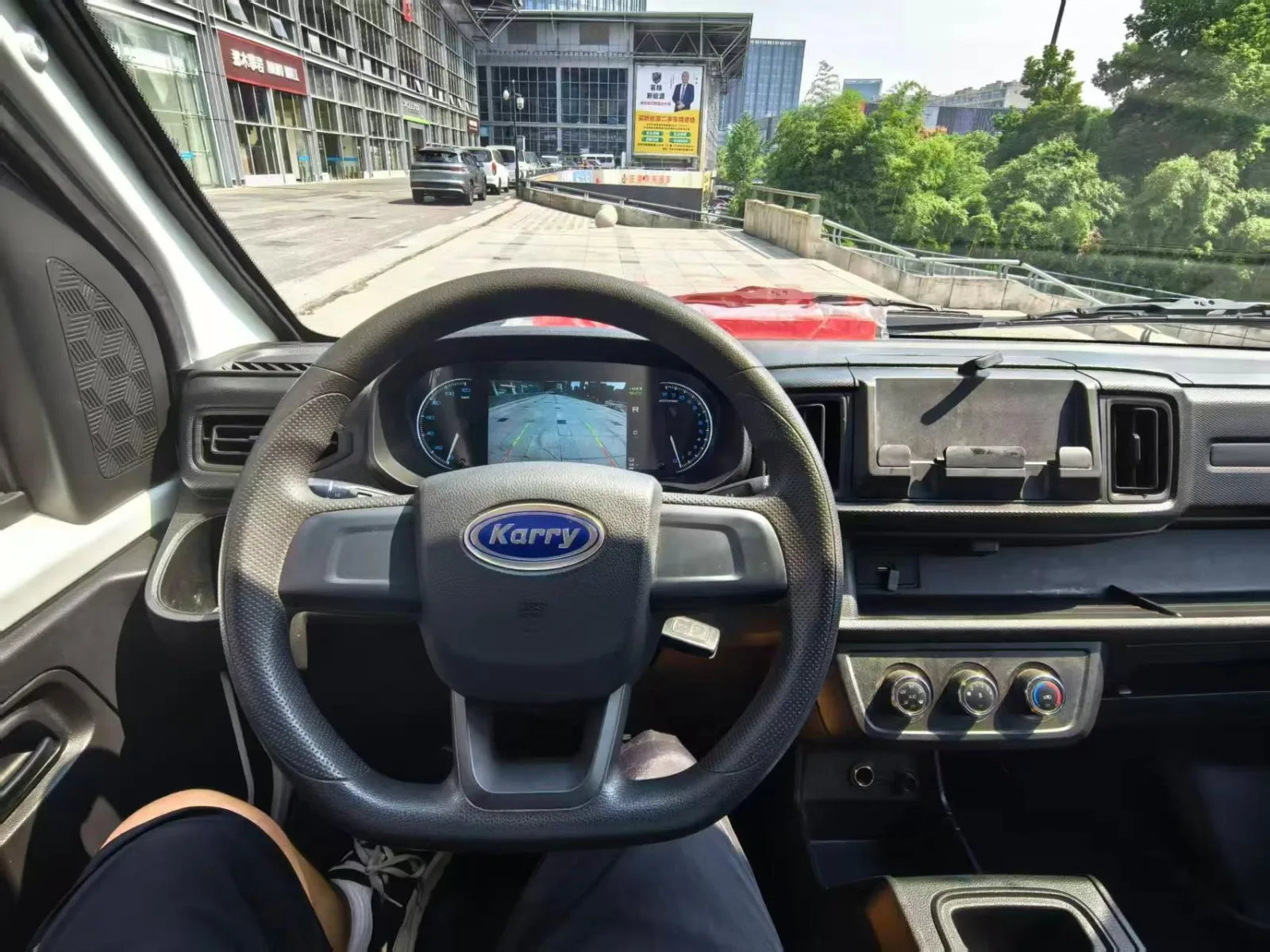 Karry Jiangtun E7 纯电客运面包车