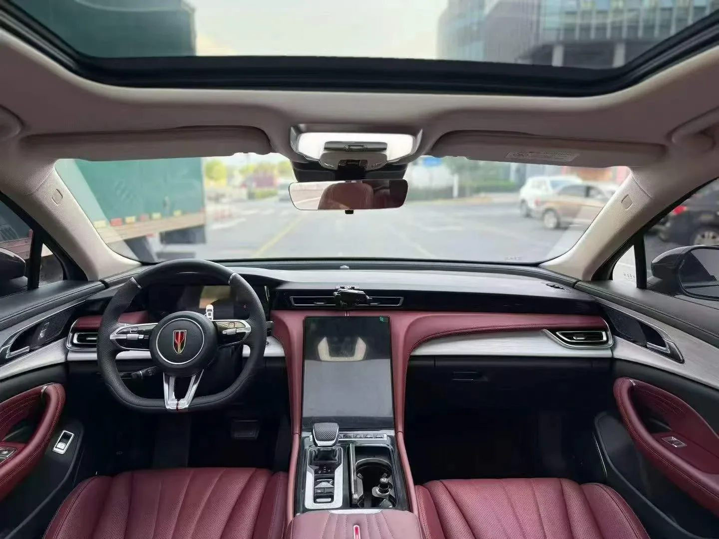 Hongqi H5 1.5T 2025
