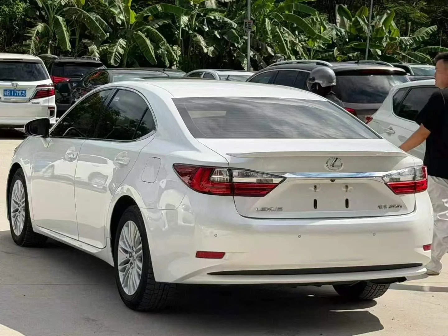 Lexus ES 200