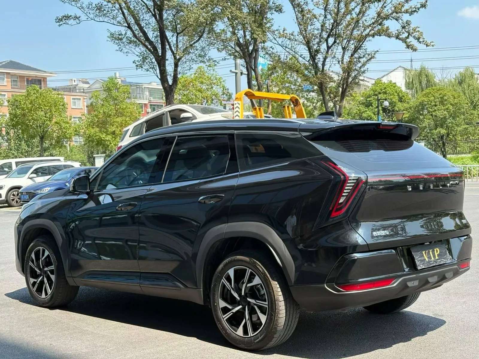Geely Boyue L