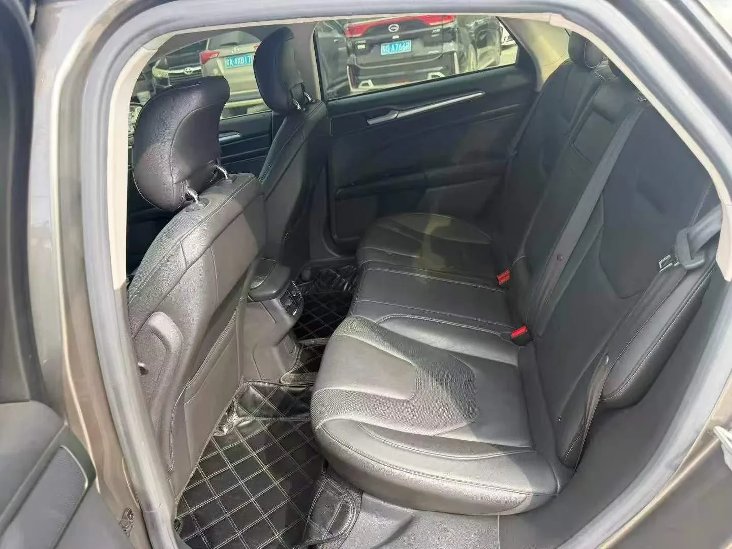 Ford Mondeo sedan