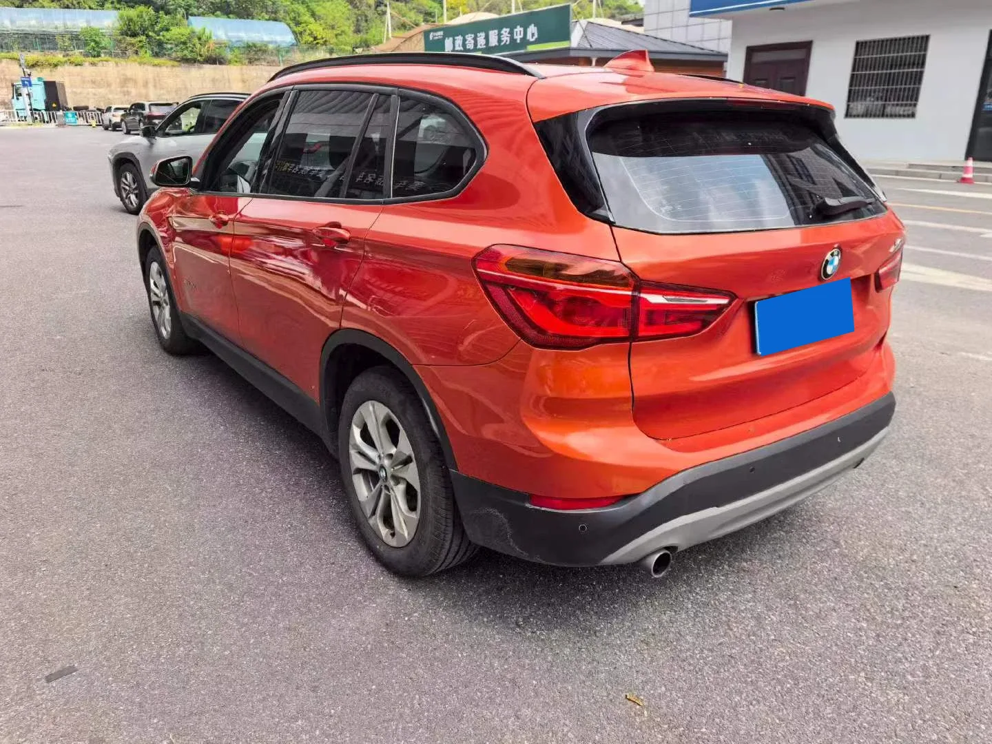 Used BMW X1 Orange