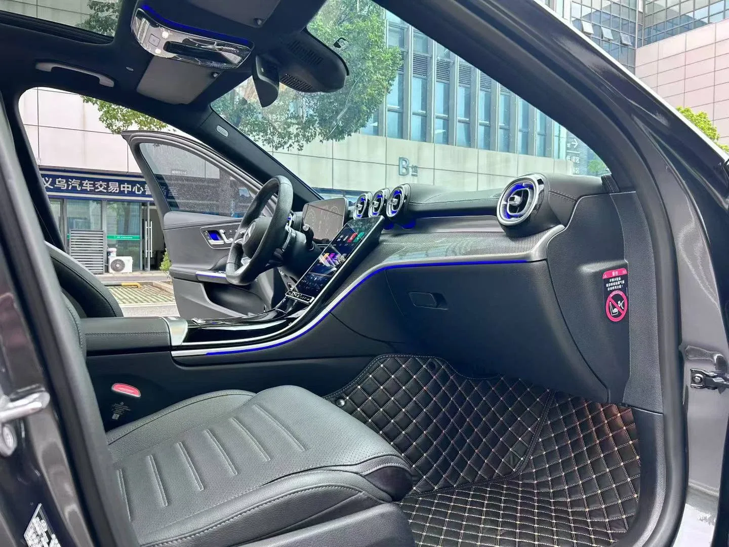 Mercedes-Benz C 260 L 2024