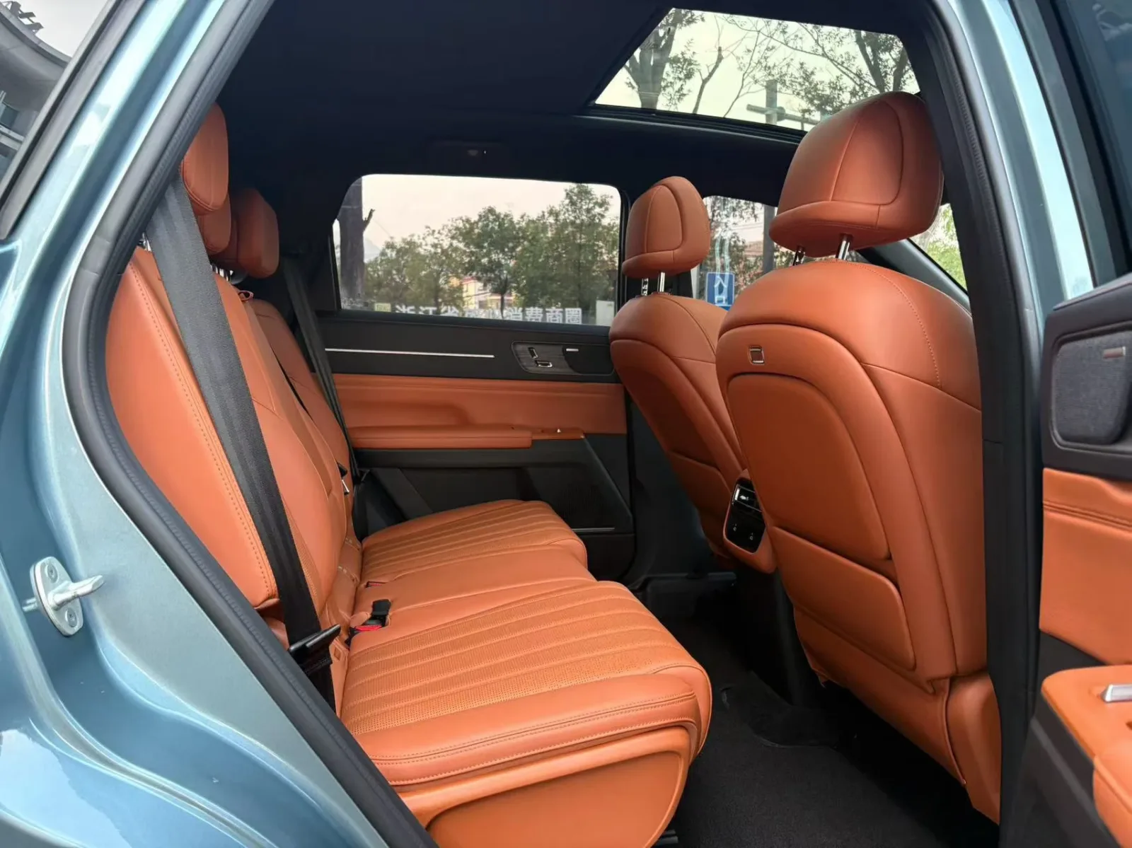 JETOUR X70L 2.0T