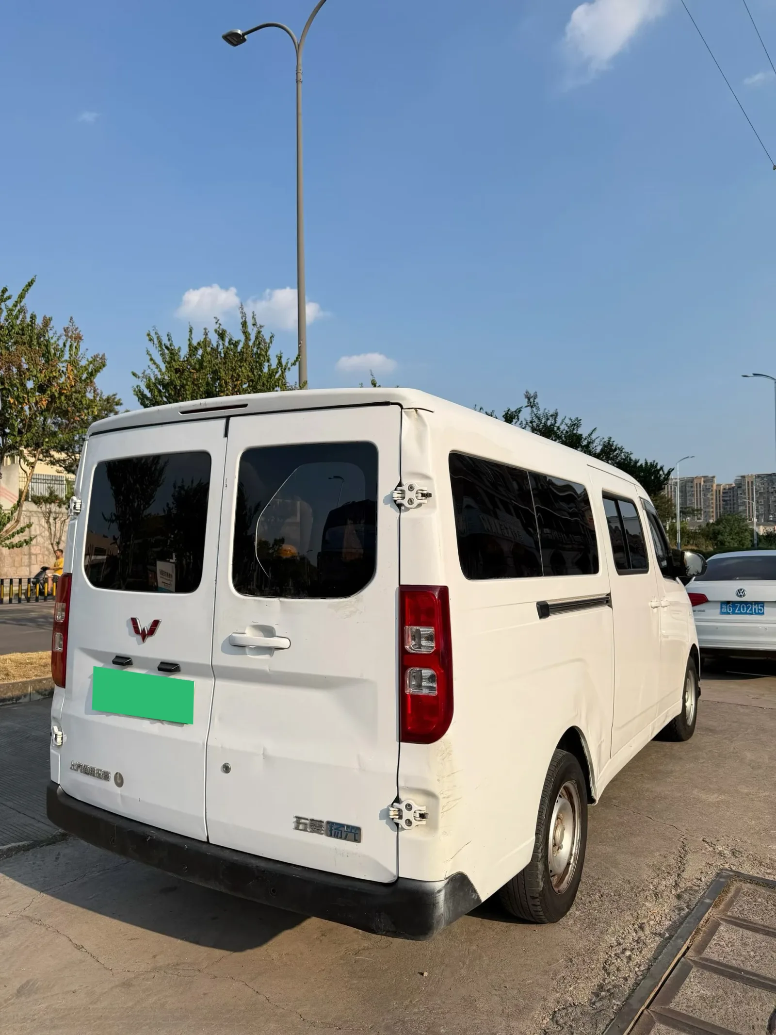 Wuling Yangguang электрофургон
