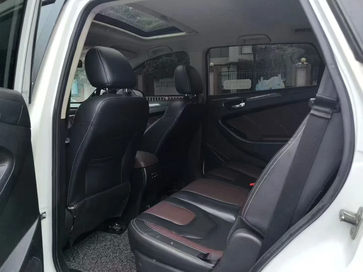 Dongfeng Fengguang 580 1.5T CVT