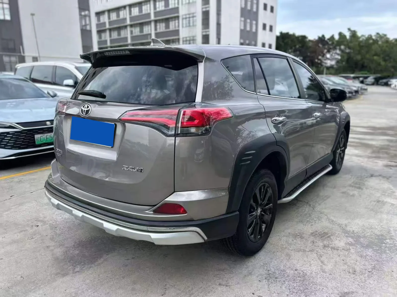 Toyota RAV4 2.0