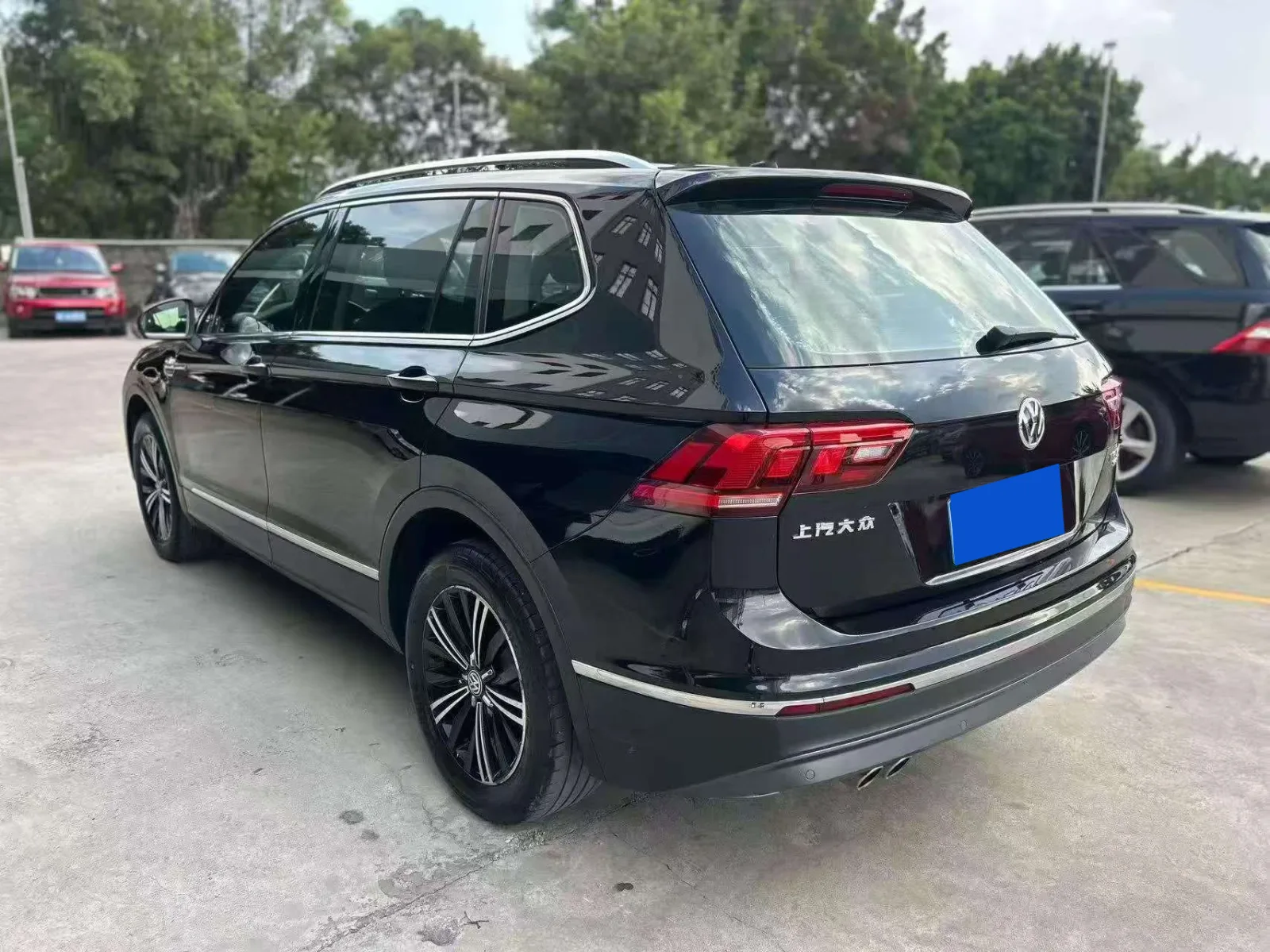Volkswagen Tiguan L 330TSI