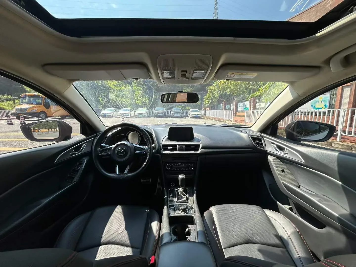 Mazda Axela Hatchback 2.0