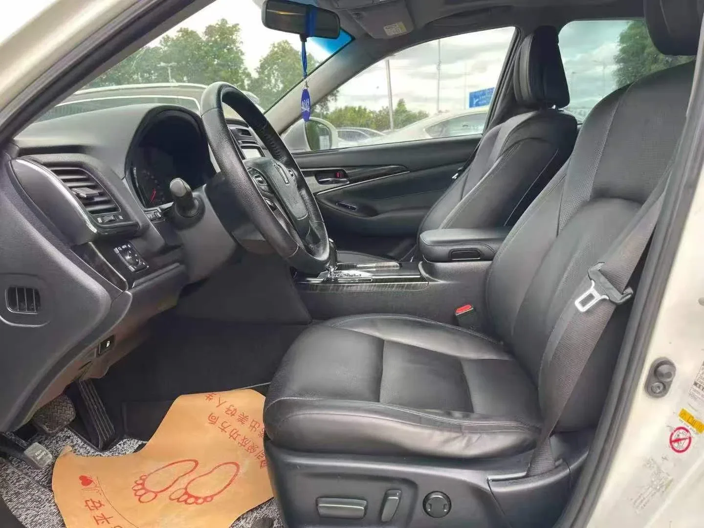 Toyota Crown 2.0T 2016