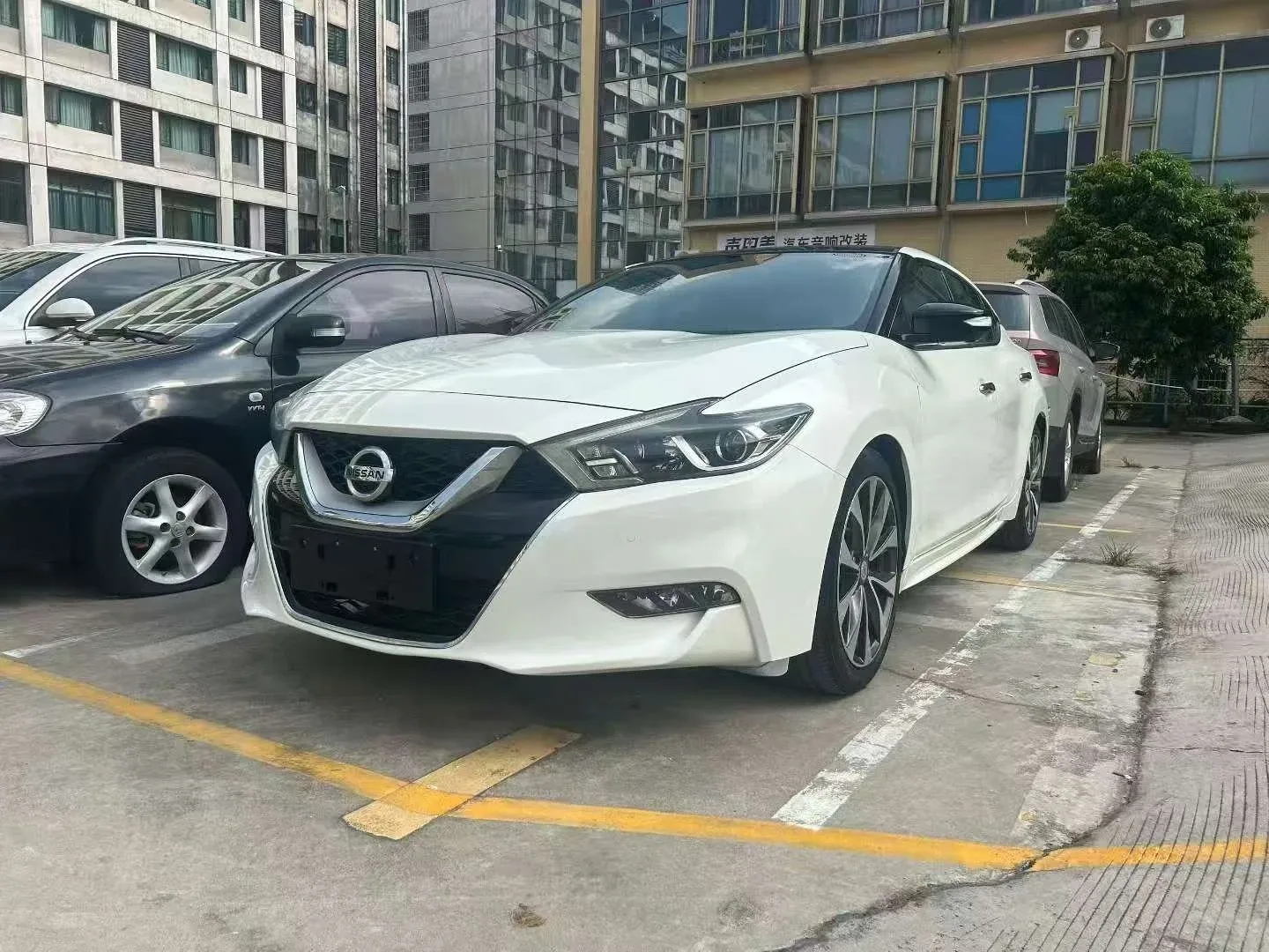 Nissan Maxima 2.5