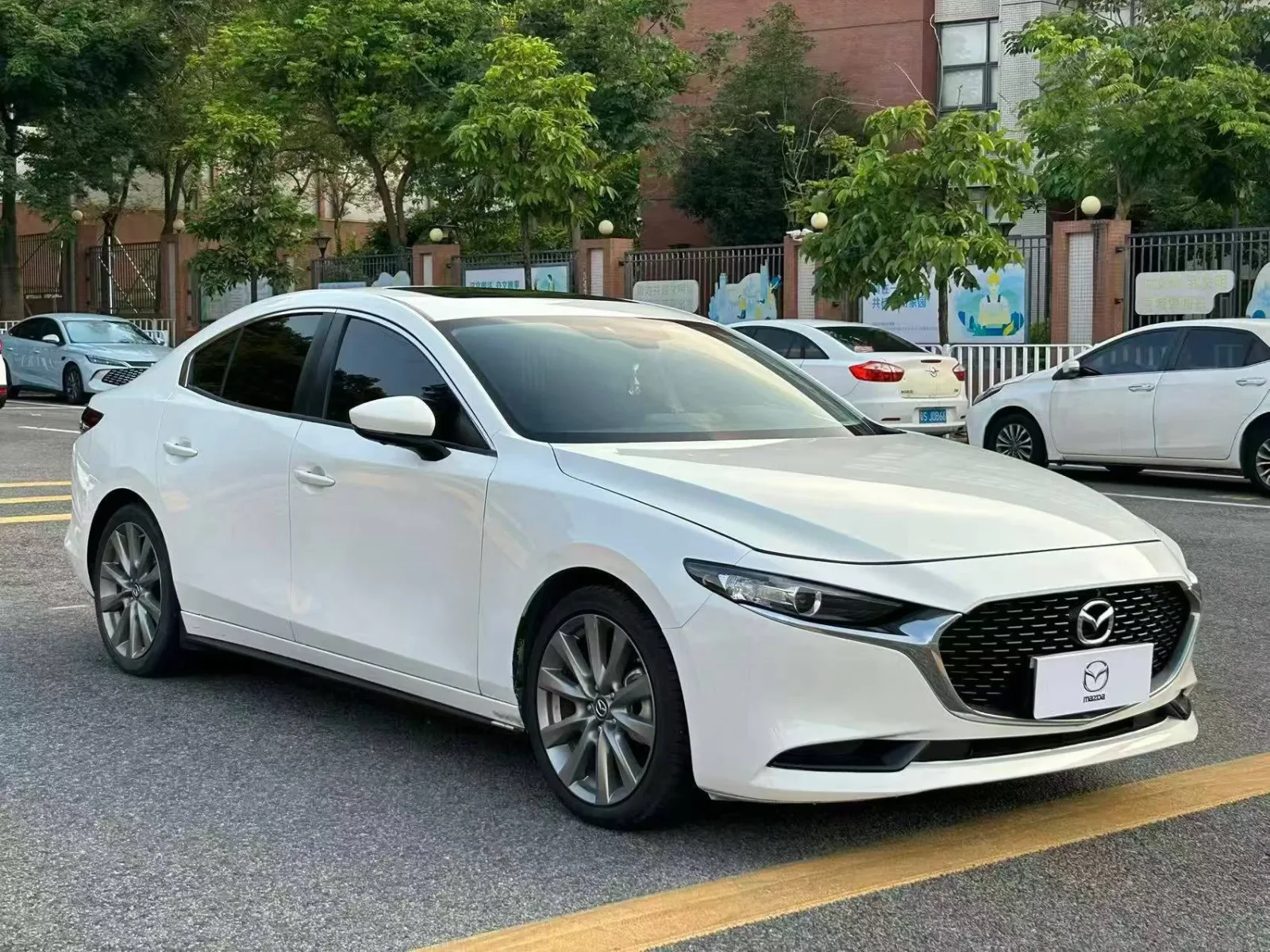 Mazda3 Axela 2020 2.0