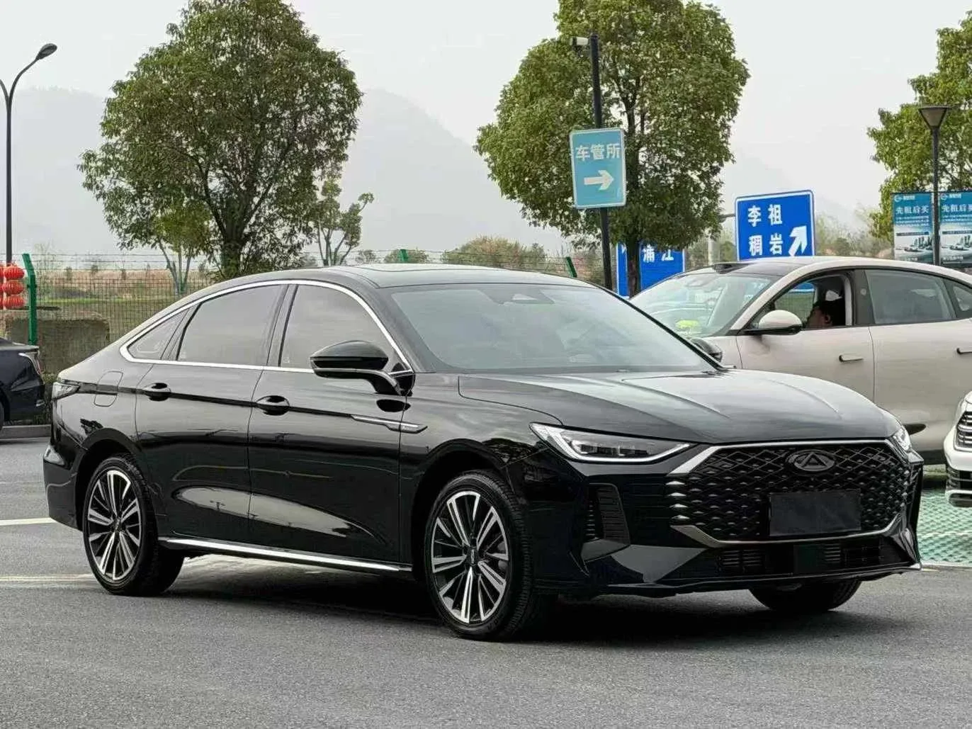 Chery Arrizo 8 Pro 1.6T