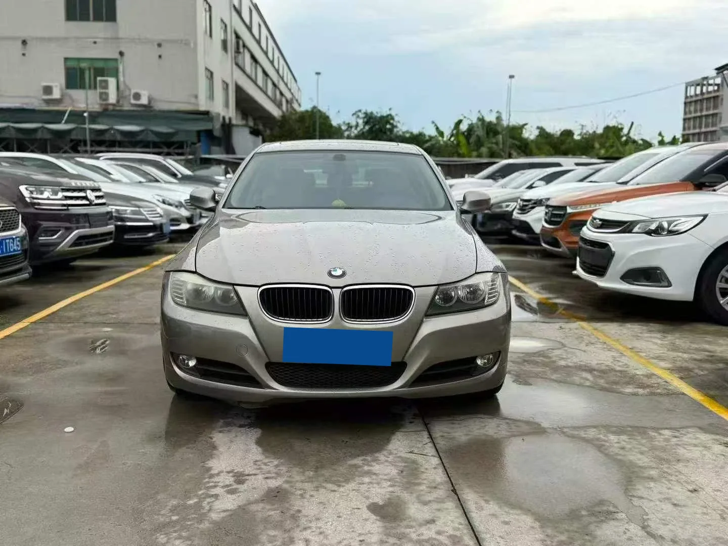 BMW 318i 2009