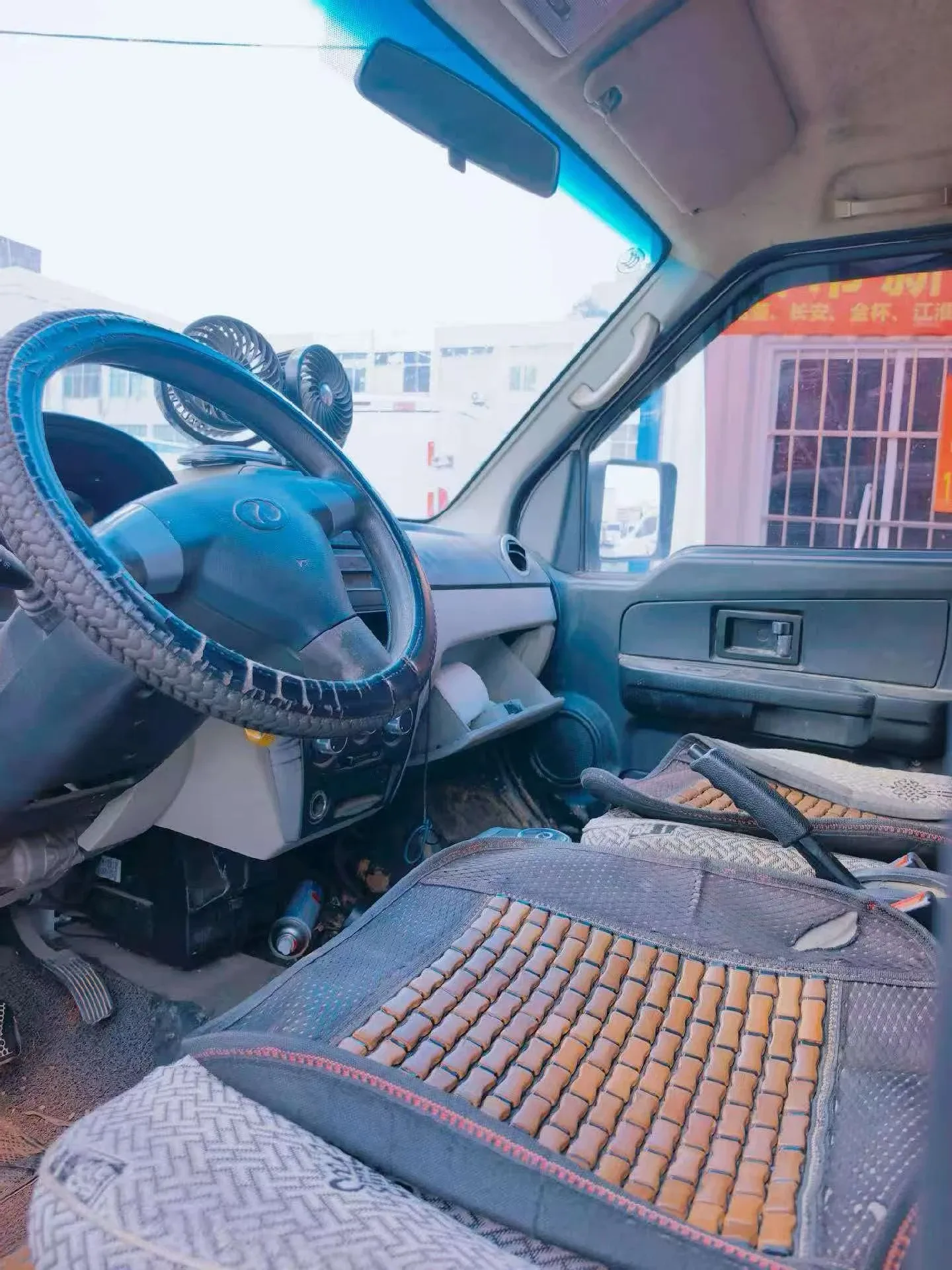 Ruichi EC35 Electric 5-Seat Van