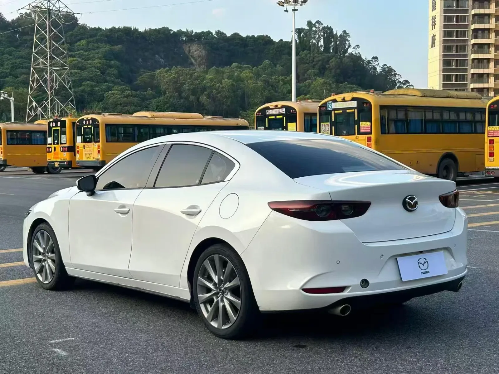 Mazda3 Axela 2020 2.0