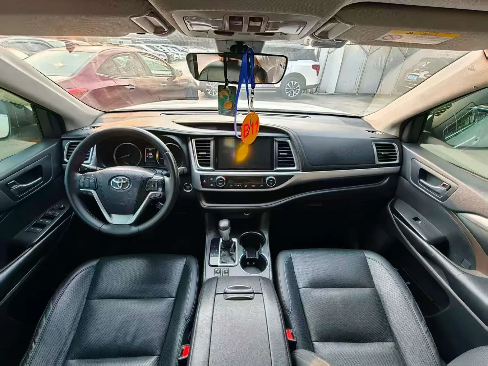 Toyota Highlander 2018 2.0T AWD Premier 7 мест