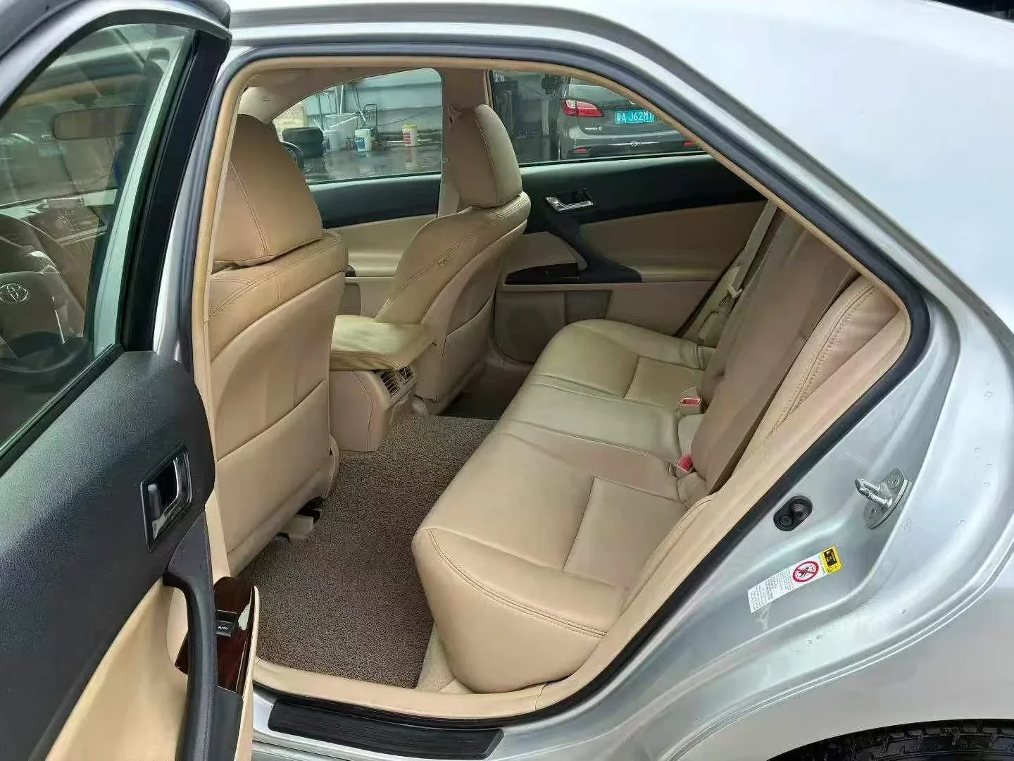 Toyota Reiz