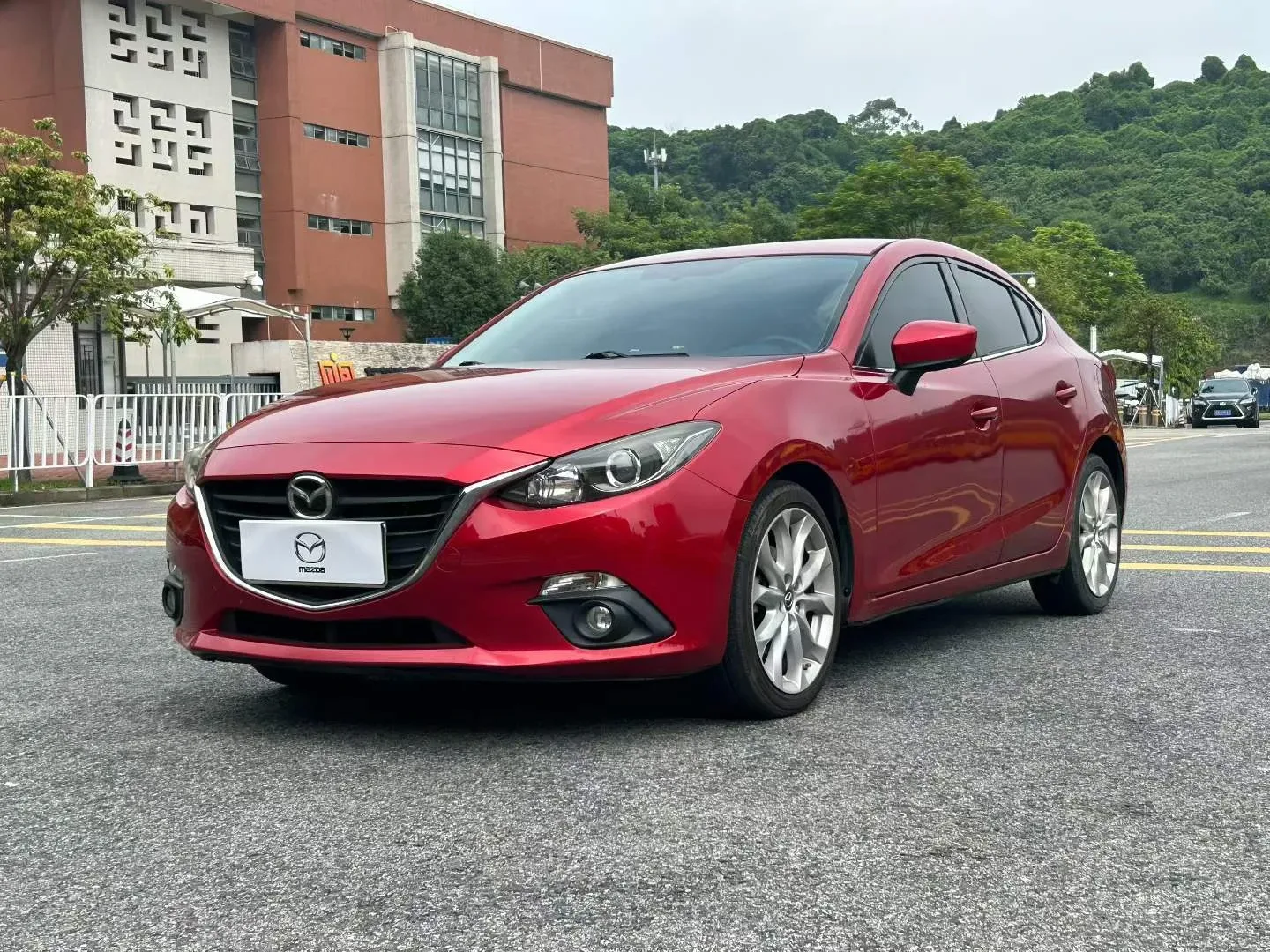 Mazda Axela 2.0L 2016
