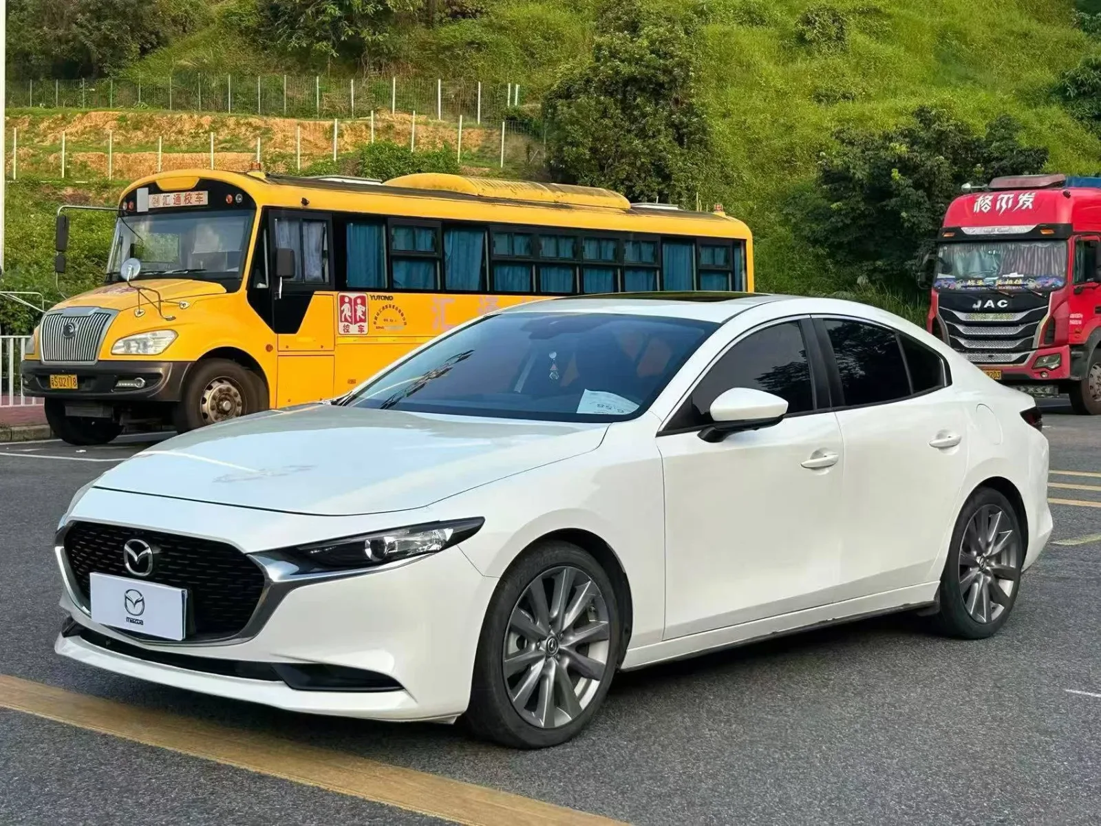 Mazda3 Axela 2020 2.0
