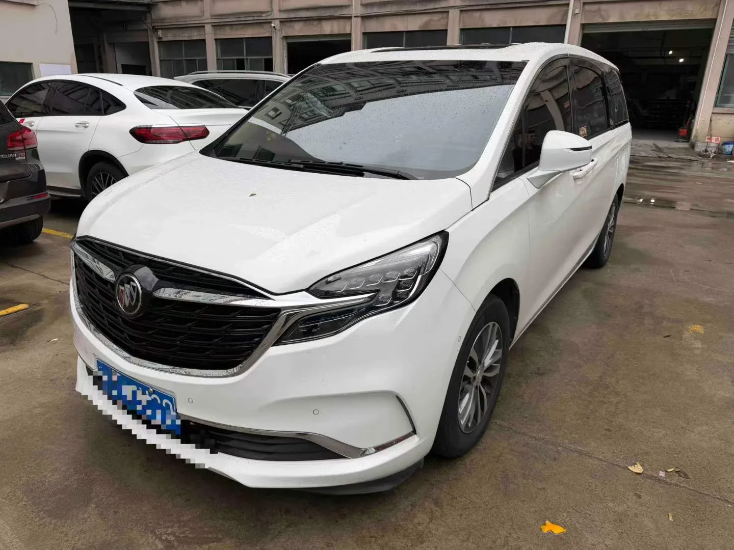 2021 Buick GL8 ES, 90k km
