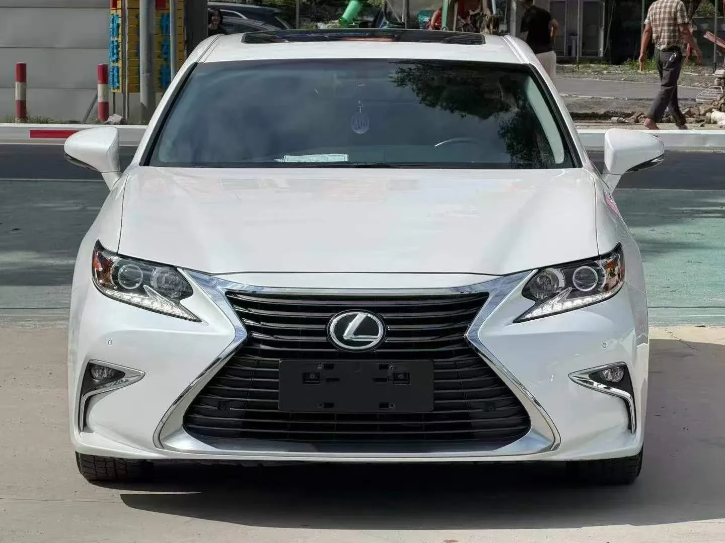 Lexus ES 200