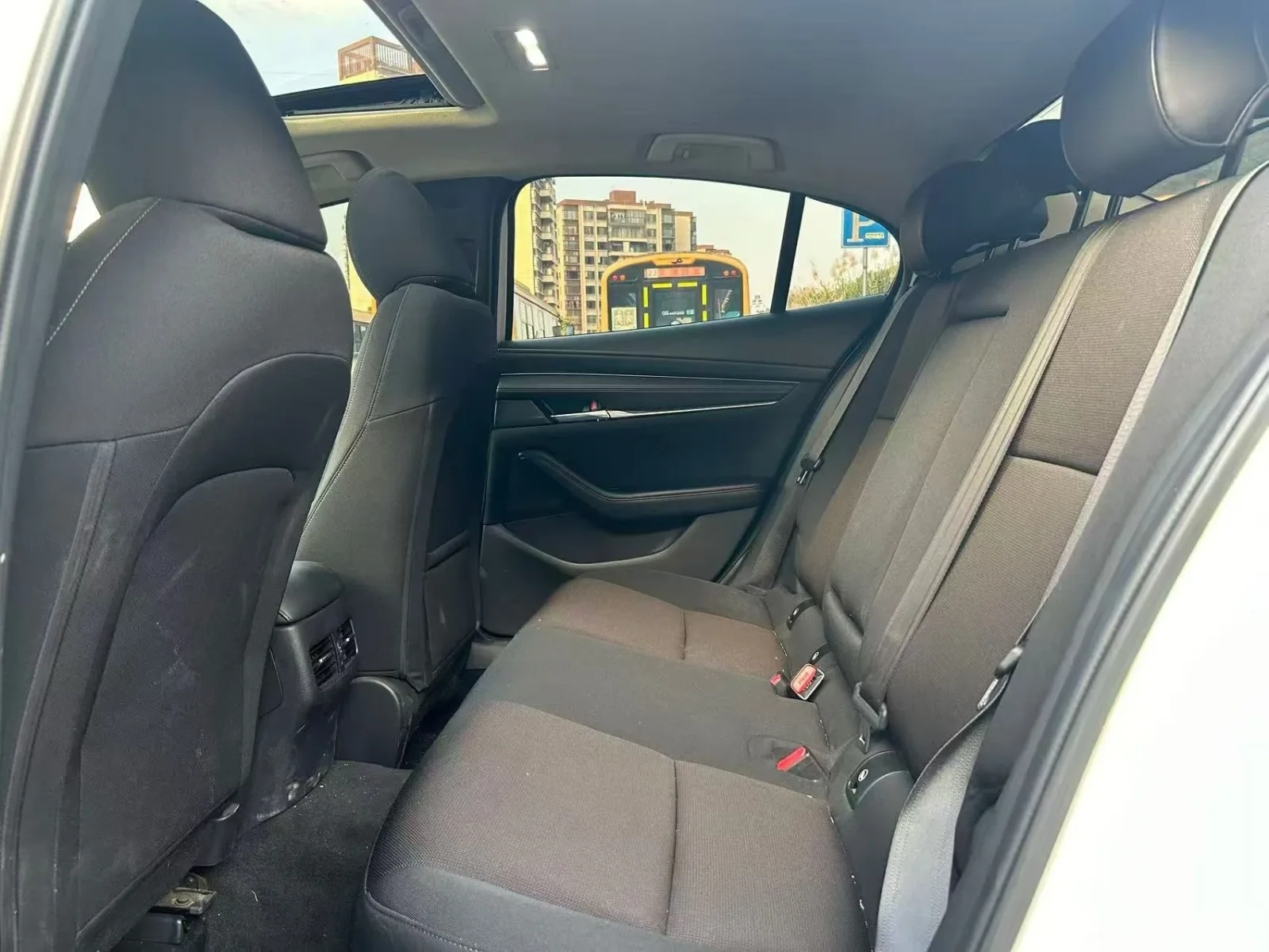 Mazda3 Axela 2020 2.0