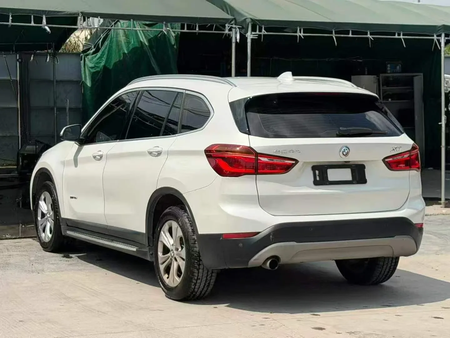 BMW X1 sDrive18Li