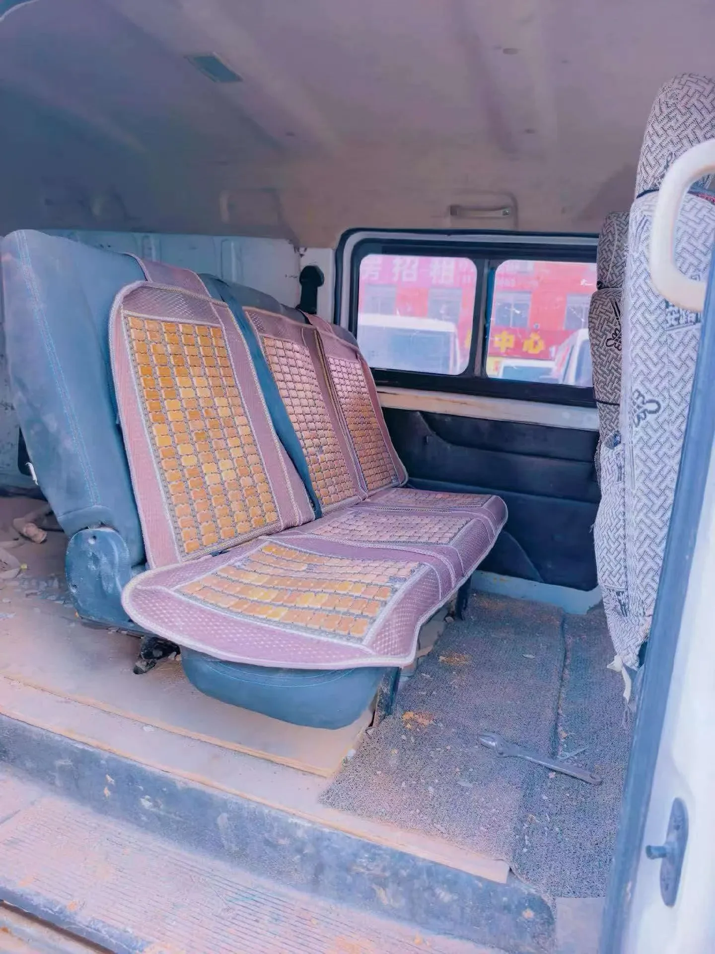 Ruichi EC35 Electric 5-Seat Van