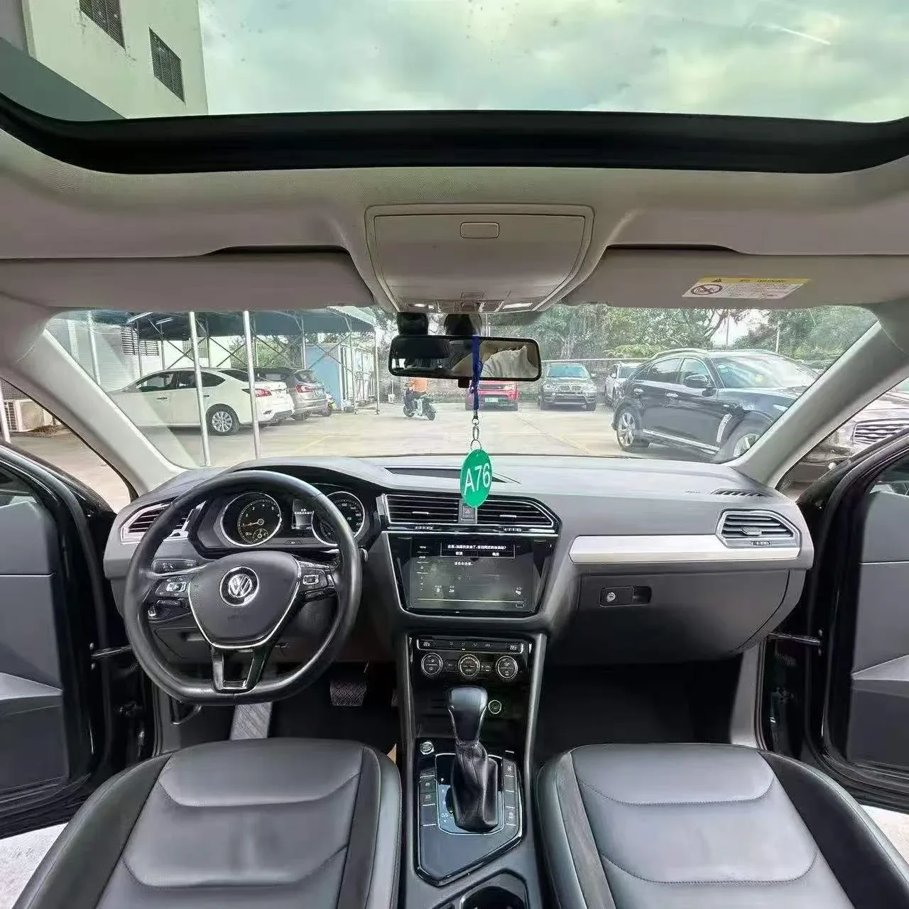Volkswagen Tiguan L 330TSI