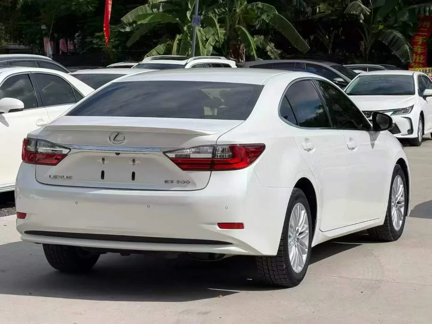 Lexus ES 200