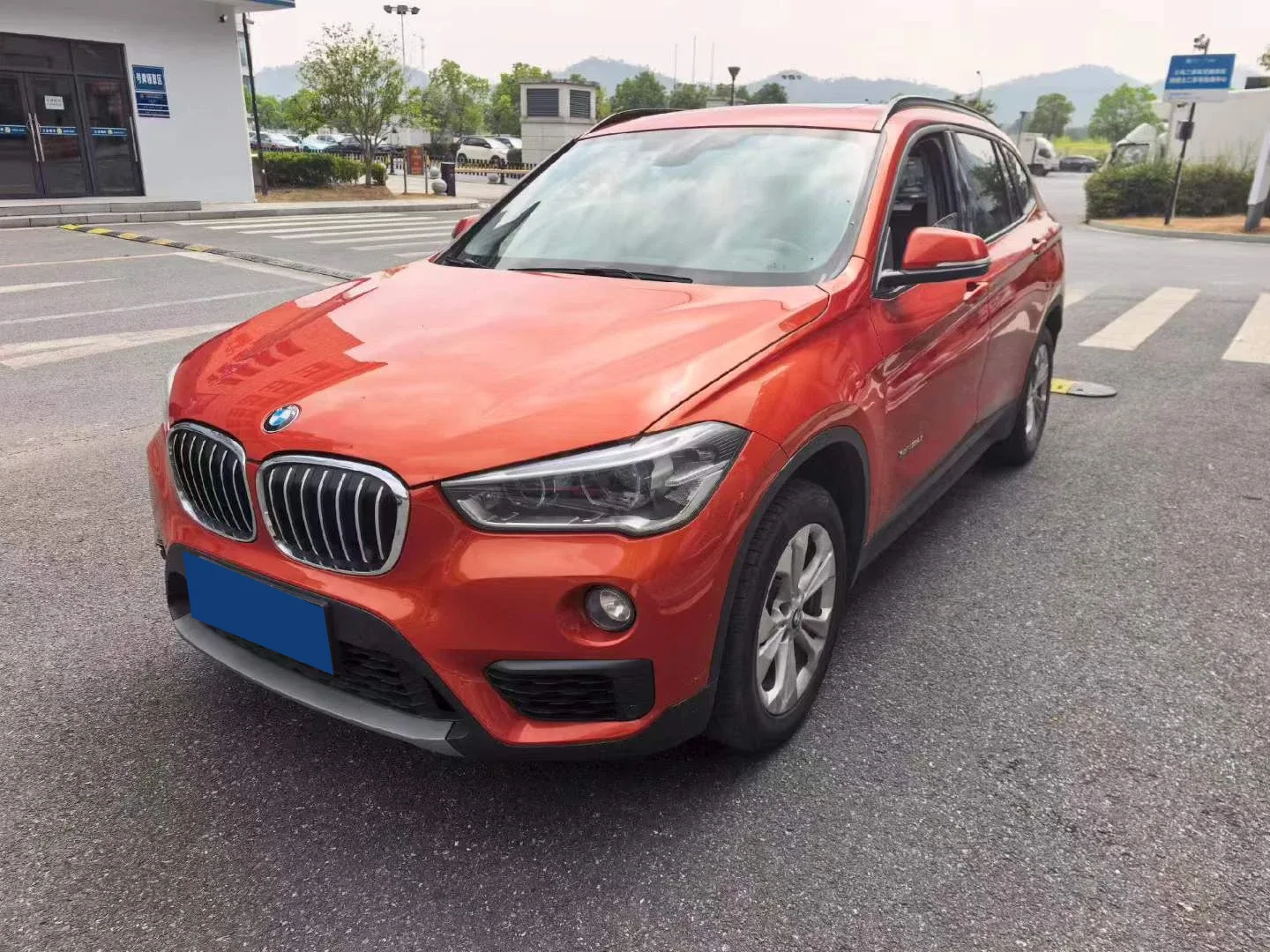 Used BMW X1 Orange