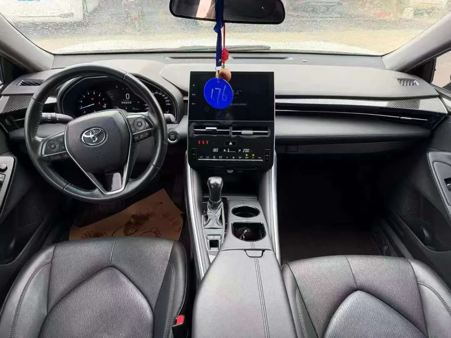Toyota Avalon sedan