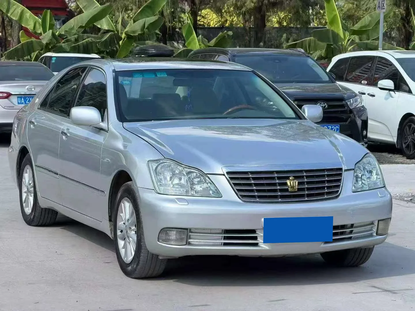 Toyota Crown Royal Saloon