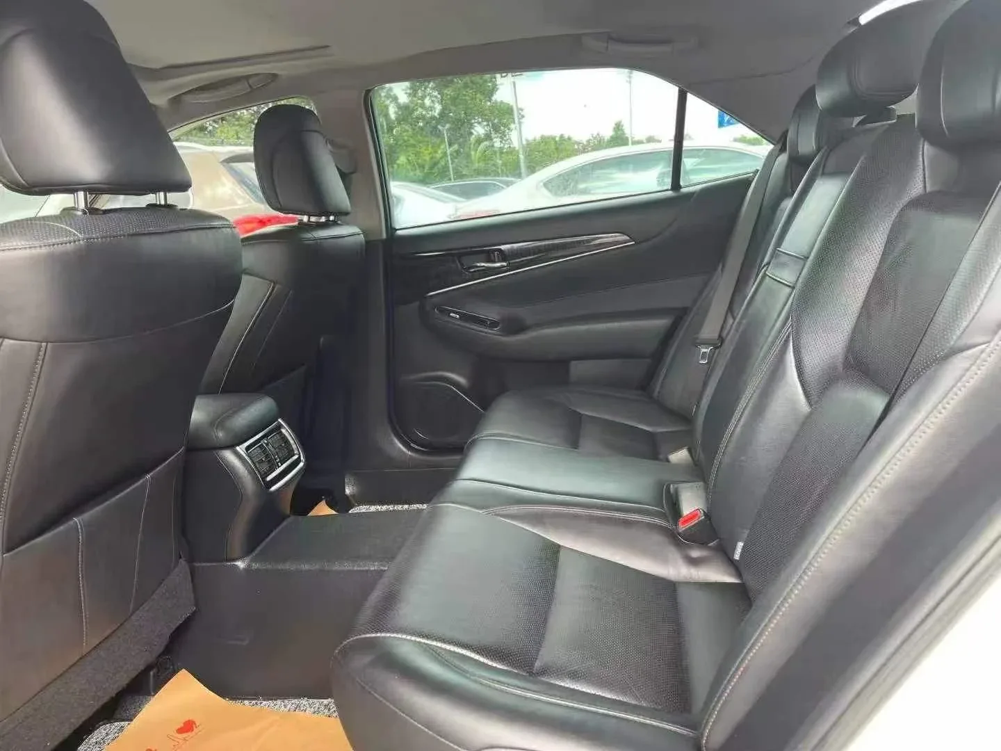 Toyota Crown 2.0T 2016