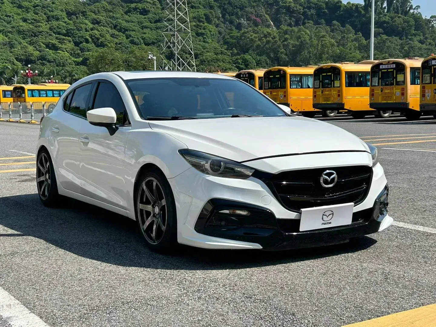 Mazda Axela Hatchback 2.0
