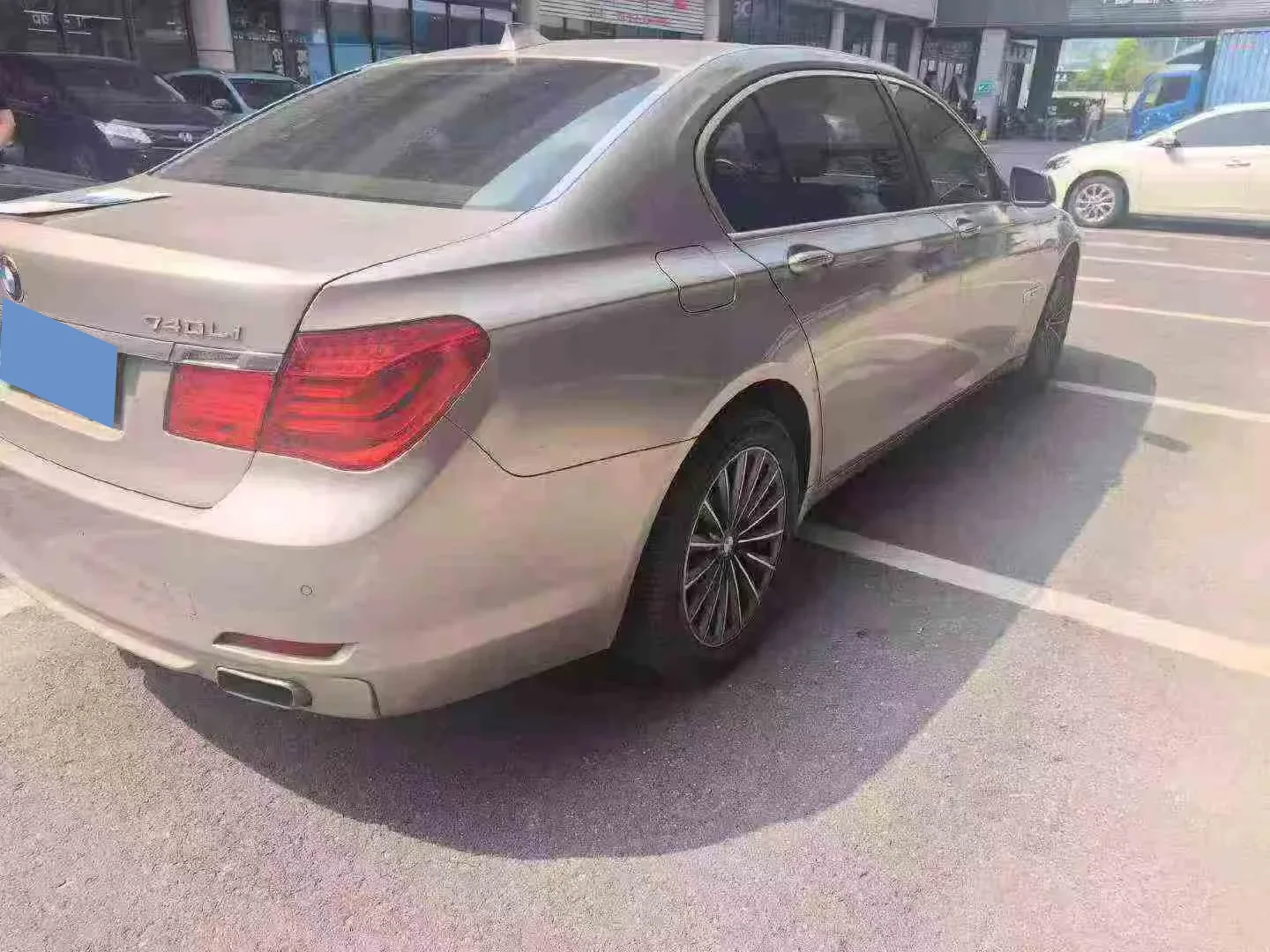 BMW 740Li