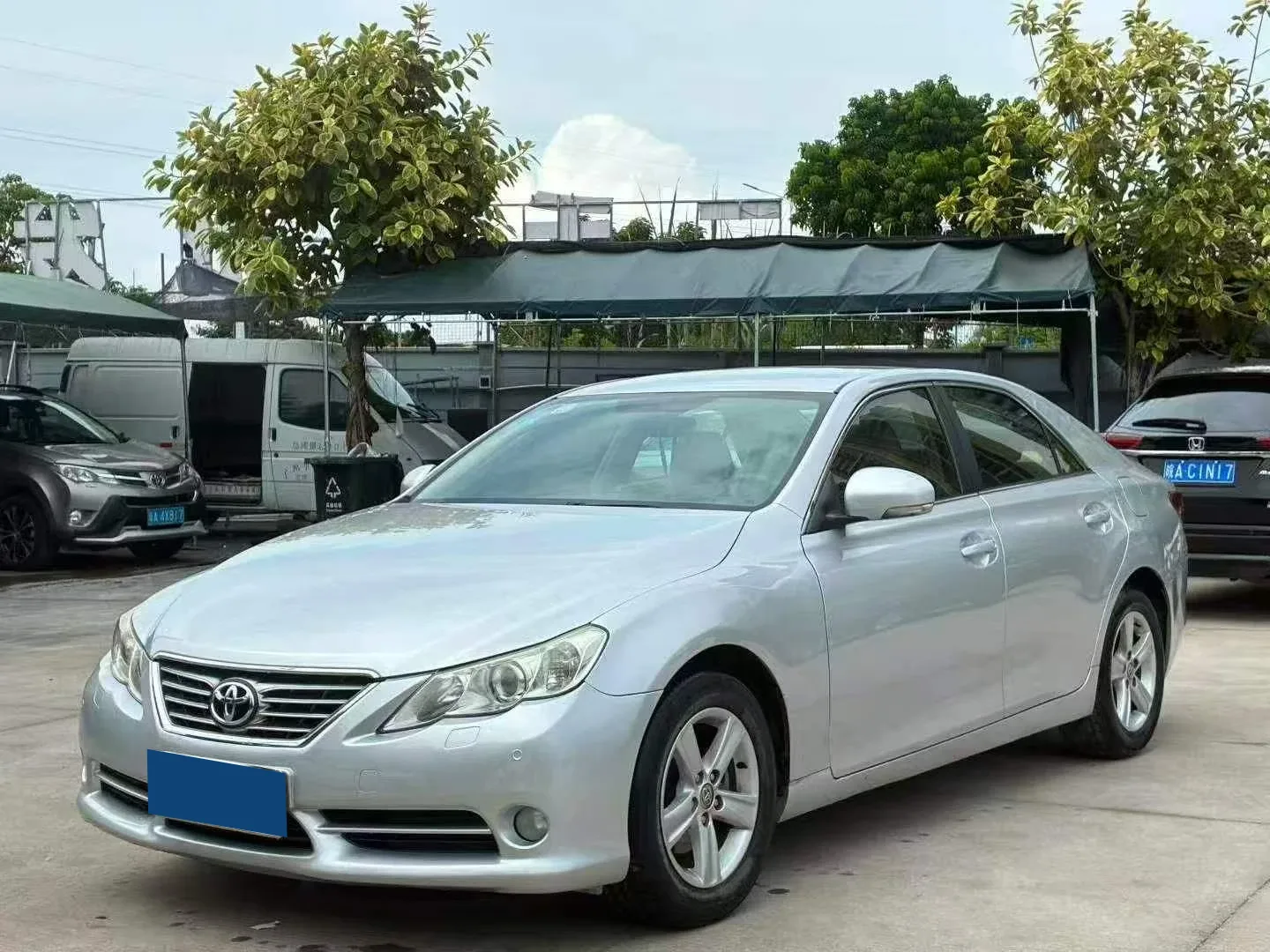 Toyota Reiz